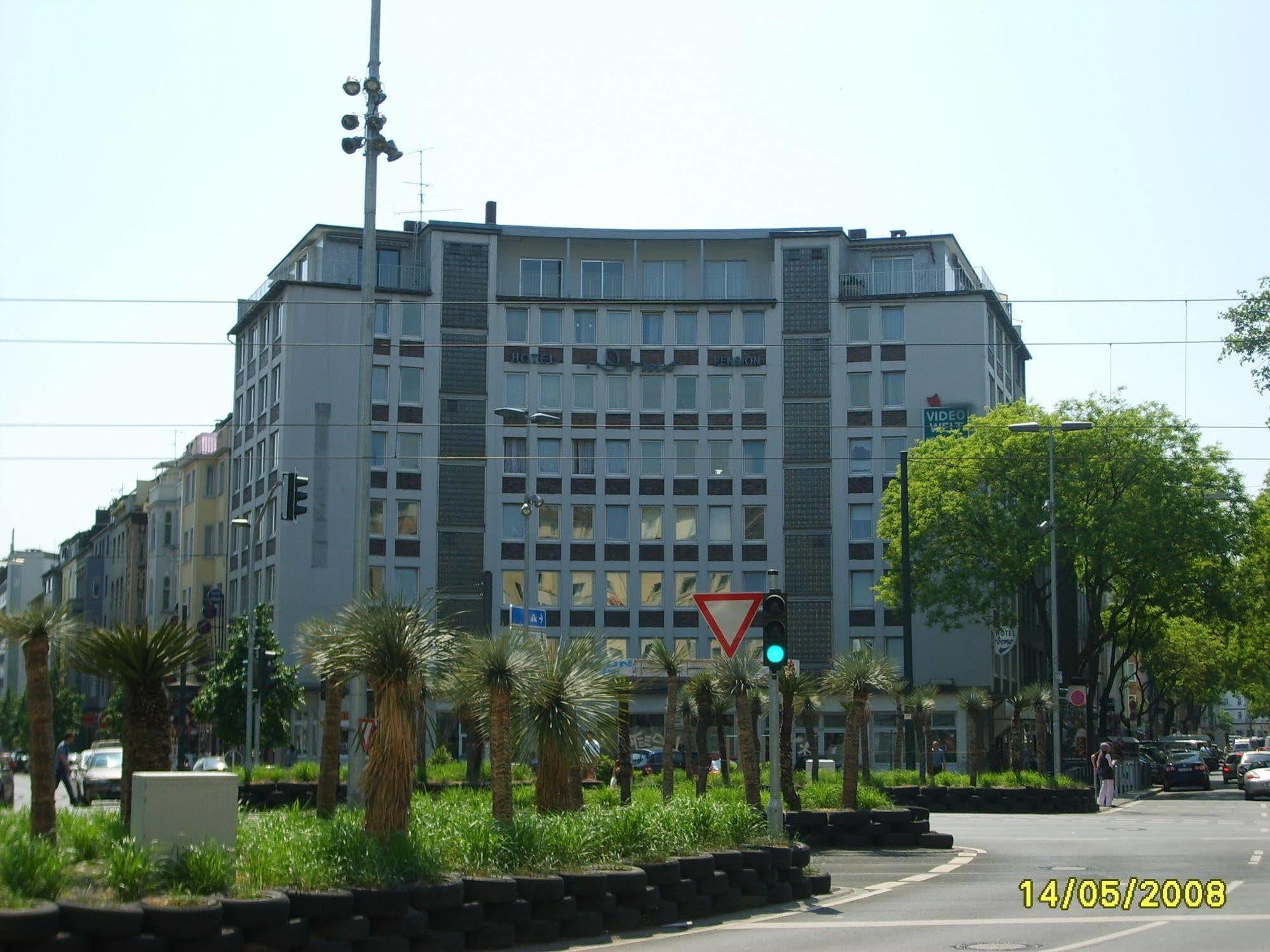 Hotel Nk Domo 2*